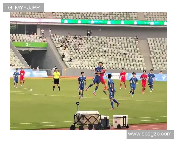 上海足球队实力变革引发热议探索未来发展新机遇与挑战 上海足球队实力变革引发热议探索未来发展新机遇与挑战