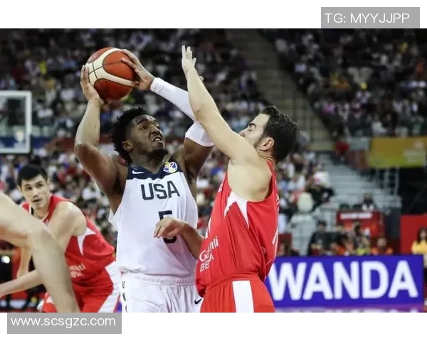 成都篮球队在世界杯舞台上的拼搏历程与荣耀时刻回顾