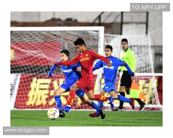 旭丰足球：携手共进打造青少年足球梦想的摇篮与未来